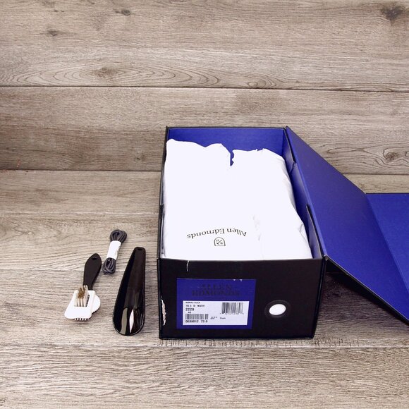 *NIB* $443 Allen Edmonds NOMAD 10.5 D + Matching Belt 34 - Navy * add $15 Trees main image 11